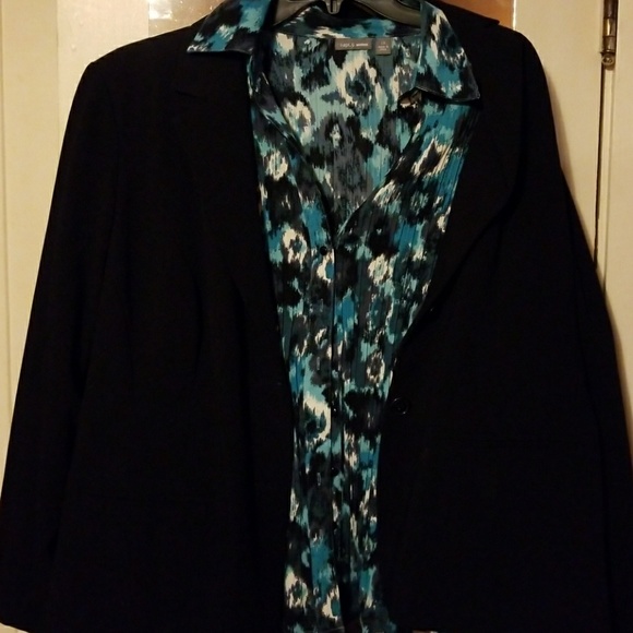 Blouse - Picture 3 of 3